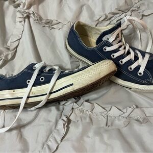 Women’s converse